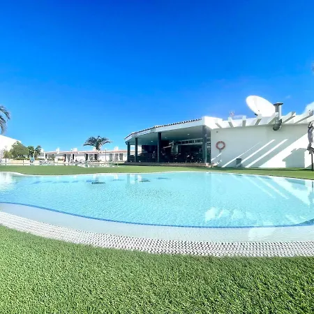 Apartamento Con Bonita Vistas, Wifi, Playa Cerca En Tenerife Sur Apartman *