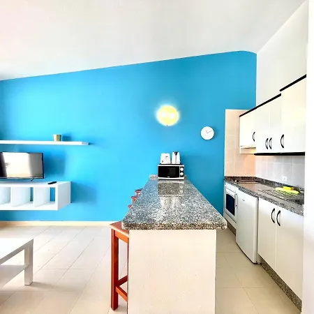 Apartamento Con Bonita Vistas, Wifi, Playa Cerca En Tenerife Sur
